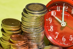 网上怎么找黑客帮忙多少钱？揭秘黑客服务价格与风险，教你安全解决网络问题