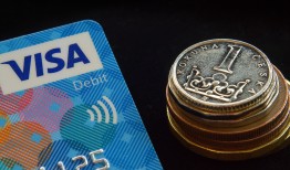 黑客在哪里找漏洞？揭秘黑客寻找目标的5大高效途径与防范方法