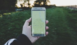 陪聊接单平台注册与赚钱全攻略：轻松上手，快速变现，解决你的情感陪伴与收入需求