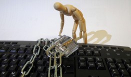 正规私人黑客联系方式接单指南：合法安全服务，快速解决数字威胁