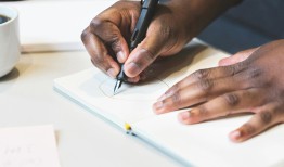 黑客在哪里可以接单？合法平台与职业发展全指南，助你安全赚钱不走弯路