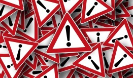 便宜黑客联系方式真的靠谱吗？揭秘风险与安全替代方案