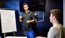 黑客24小时接单平台：揭露隐藏风险与合法安全替代方案