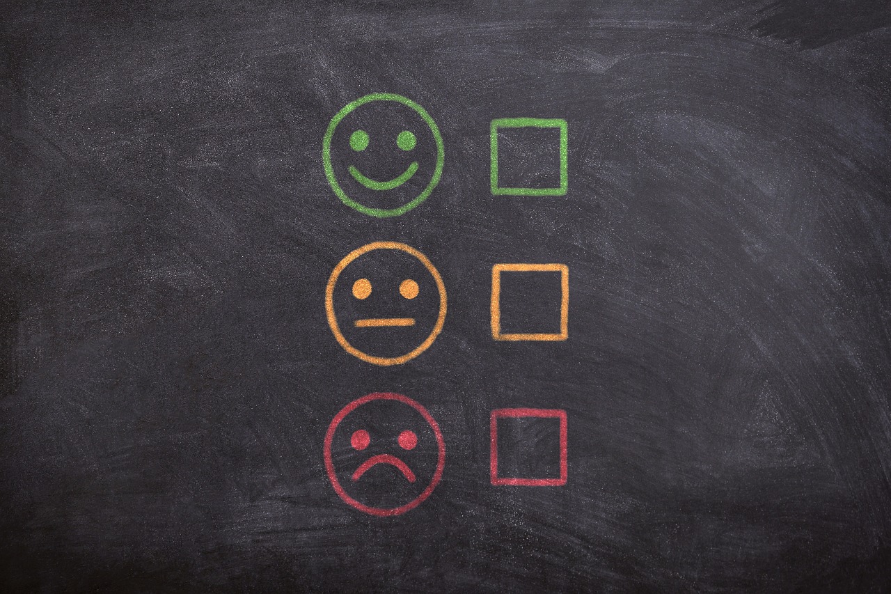 有谁知道黑客联系方式？揭秘网络安全风险与合法解决途径