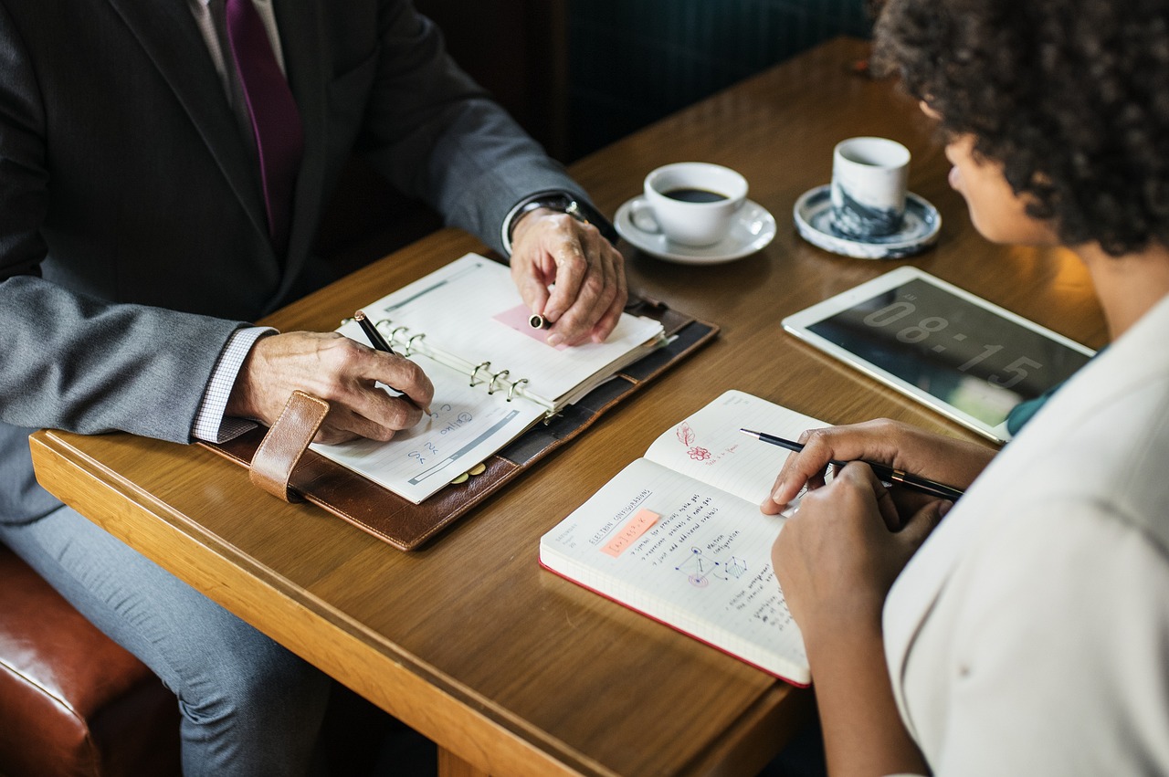 程序员接私活一般多少钱？2024年最新报价指南，帮你轻松定价避坑